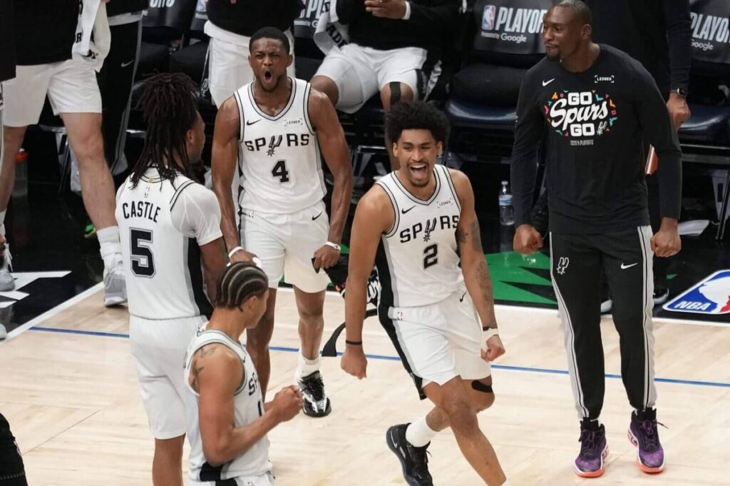 Key to Spurs’ playoff run? The ‘Slash Bros’ and a magical wristband Key to Spurs’ playoff run? The ‘Slash Bros’ and a magical wristband