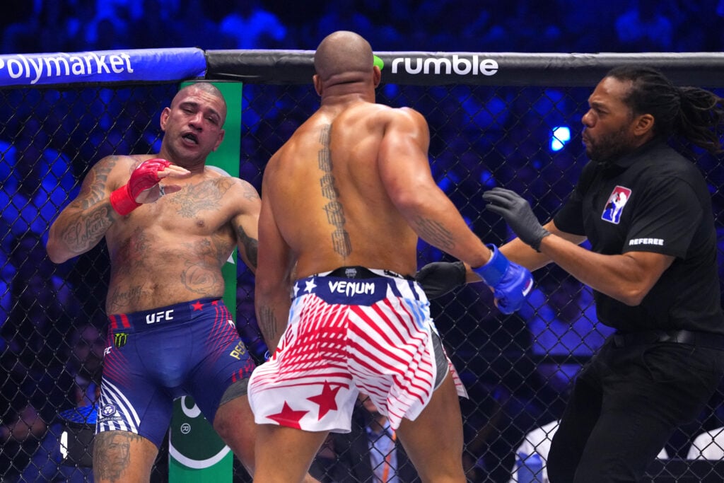 Alex Pereira told that plan to appeal UFC Freedom 250 loss is ‘not a good look’ by Michael Bisping Herb Dean steps in as Ciryl Gane punches Alex Pereira at UFC Freedom 250