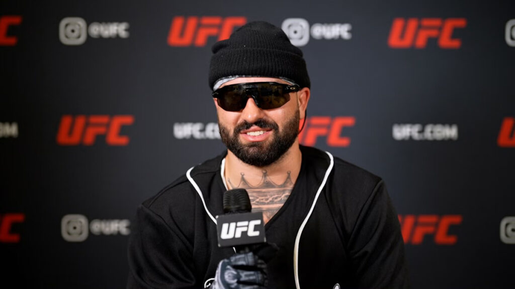Josh Hokit welcomes Herb Dean to officiate his fights amid Alex Pereira’s complaints: “The back of my head would shatter Ciryl Gane’s elbow” Josh Hokit takes questions during a UFC media day session