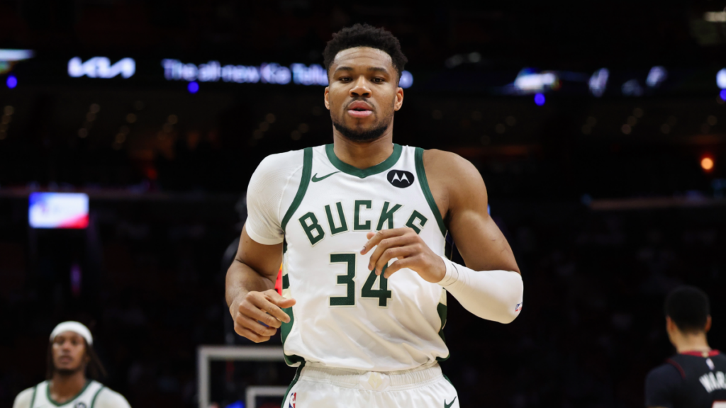 NBA trade rumors: Bucks have ‘unrealistic’ asking price for Giannis Antetokounmpo NBA trade rumors: Bucks have 'unrealistic' asking price for Giannis Antetokounmpo