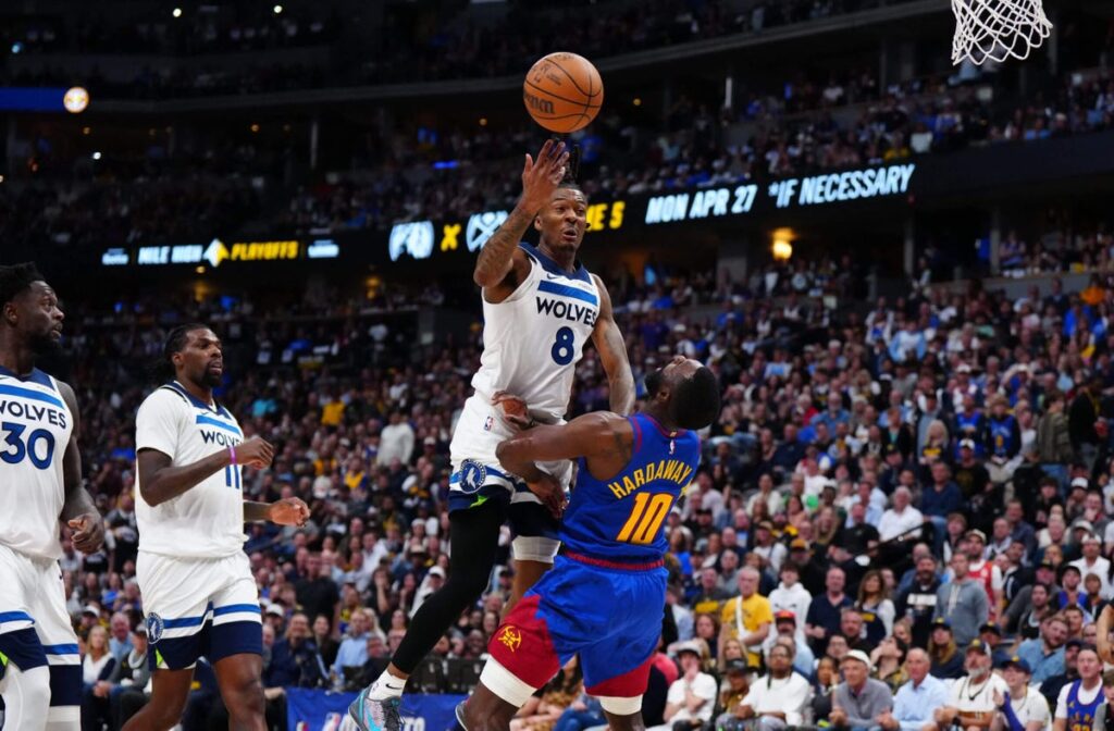 The Bounce: What even is a charge in the NBA, anyway?